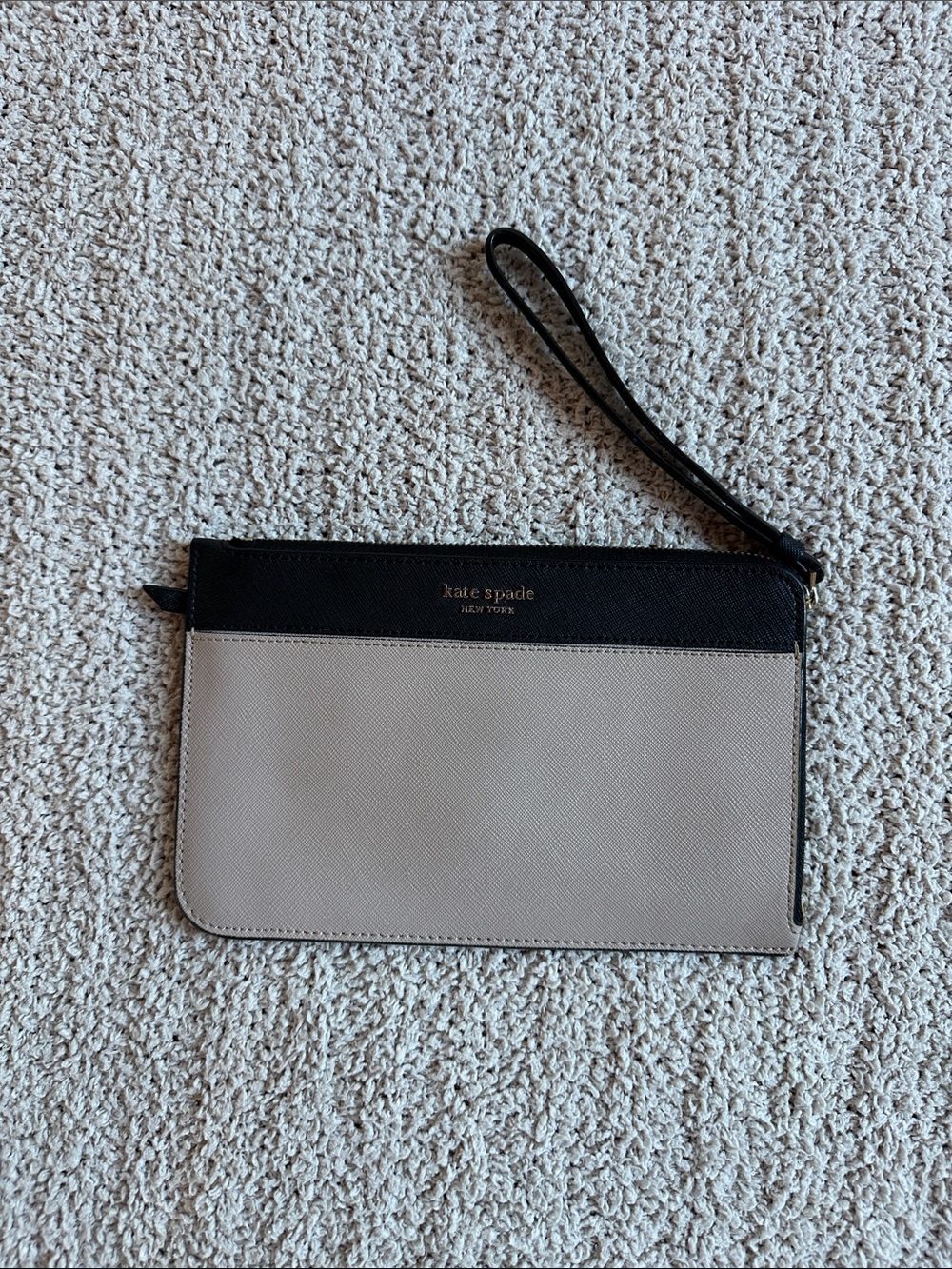 Kate Spade Staci Medium L-Zip Wristlet Beige/Black